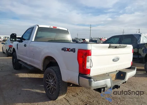 2018 Ford F-250 Xl z USA, uszkodzony, nr VIN 1FDBF2B68JEC12391